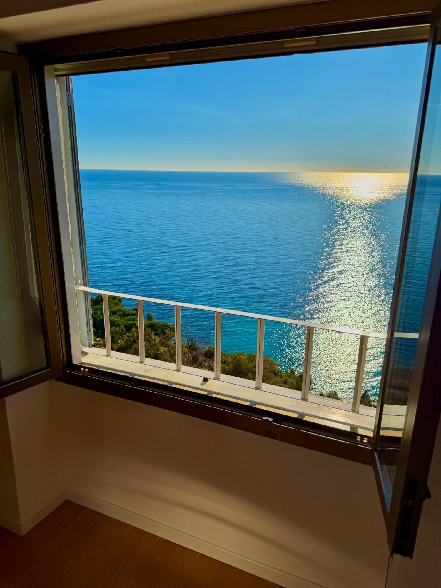 Kiss Of Sea - Balzi Rossi & Baia Beniamin Apartamento *